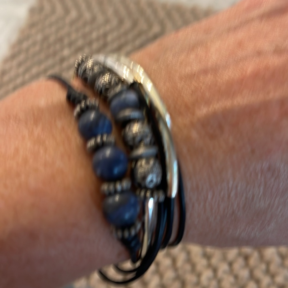 Lizzy James necklace and bracelet beaded and silver wrap - Picture 8 of 8